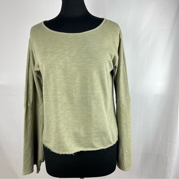 Blank NYC bell sleeve top - Picture 1 of 11